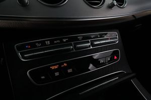 Mercedes E300 bild 24