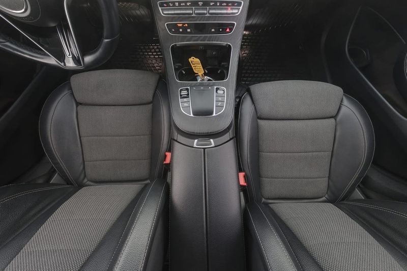 Mercedes E300 bild 20