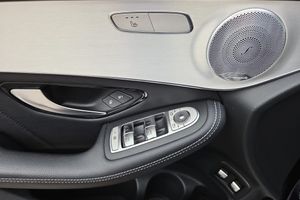 Mercedes GLC220 bild 13