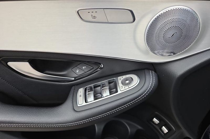 Mercedes GLC220 bild 13