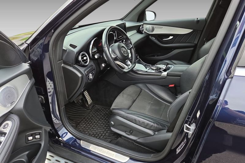 Mercedes GLC220 bild 9