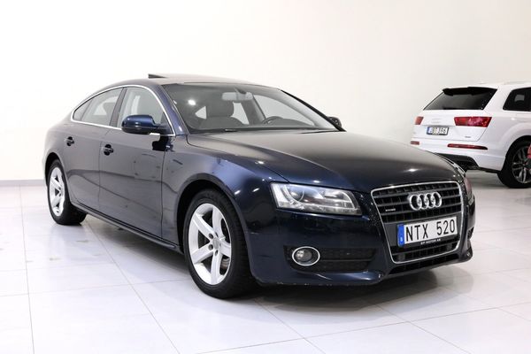 Audi A5 Sportback 2.0 TFSI Quattro - Taklucka/ Automat / Skinn - 2011