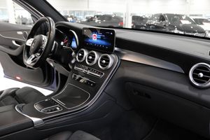 Mercedes GLC300 bild 11