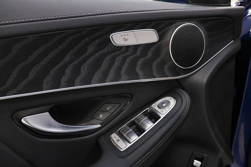 Mercedes GLC300 bild 27