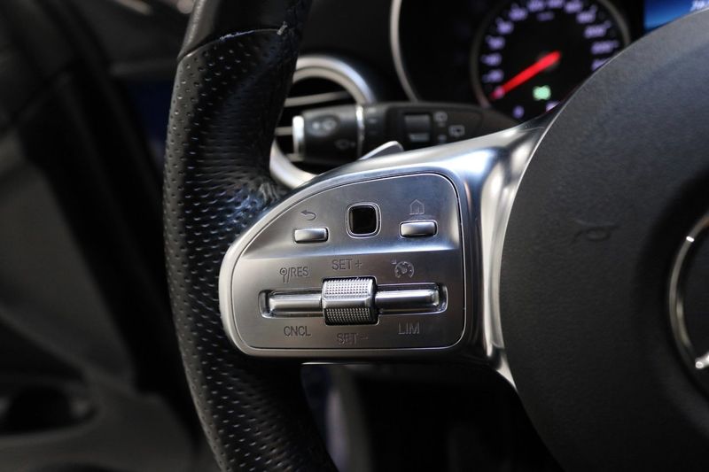Mercedes GLC300 bild 25