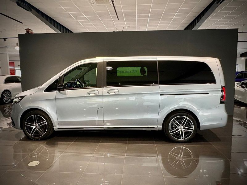 Mercedes V300 bild 2
