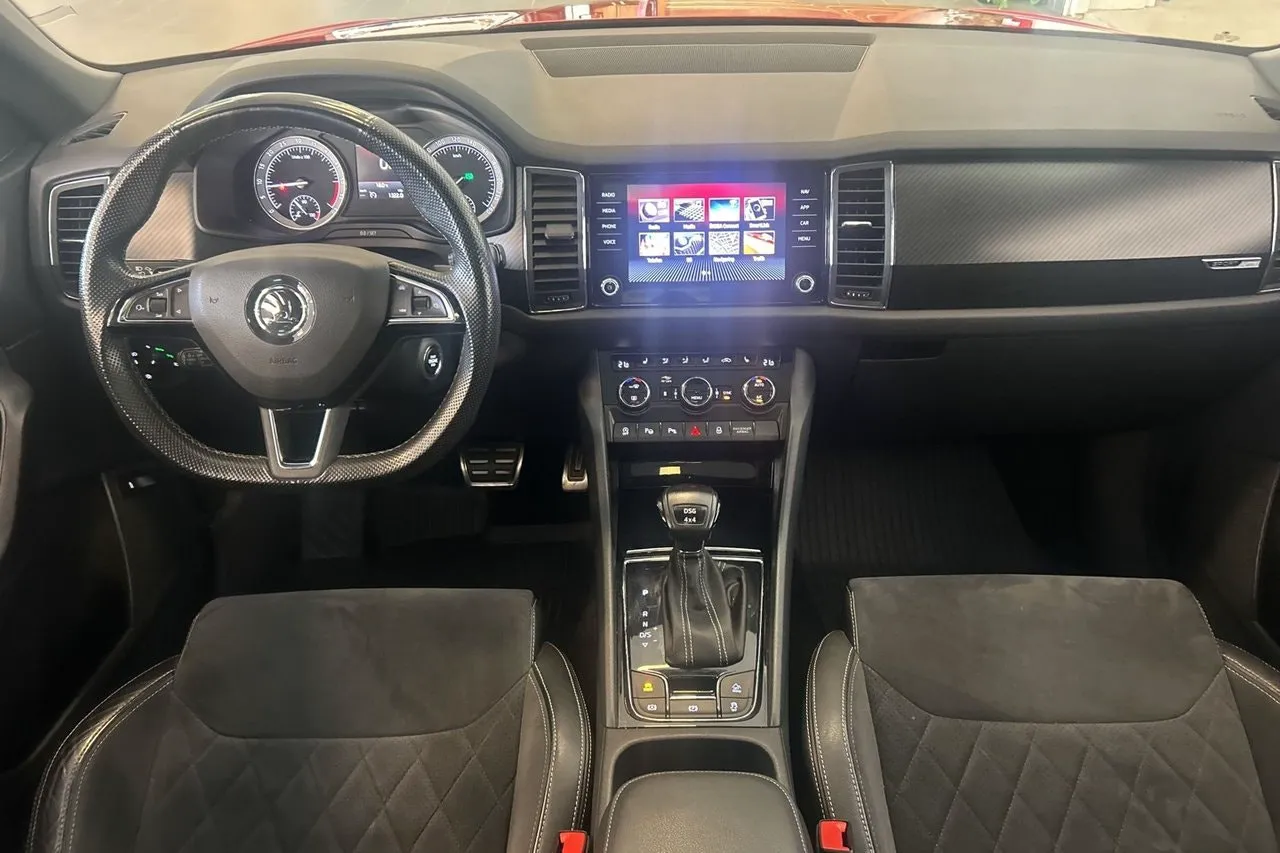Vehicle image 21