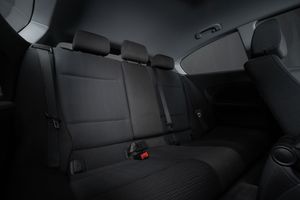 BMW 116 bild 11