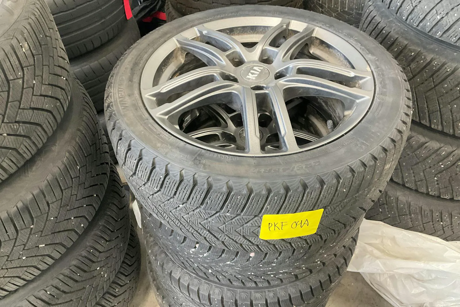 Vehicle image 21
