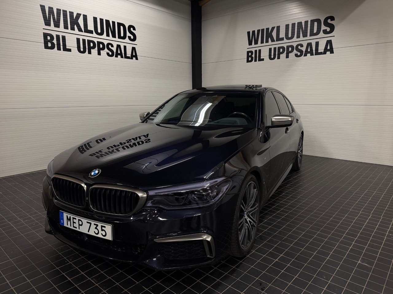 BMW M550