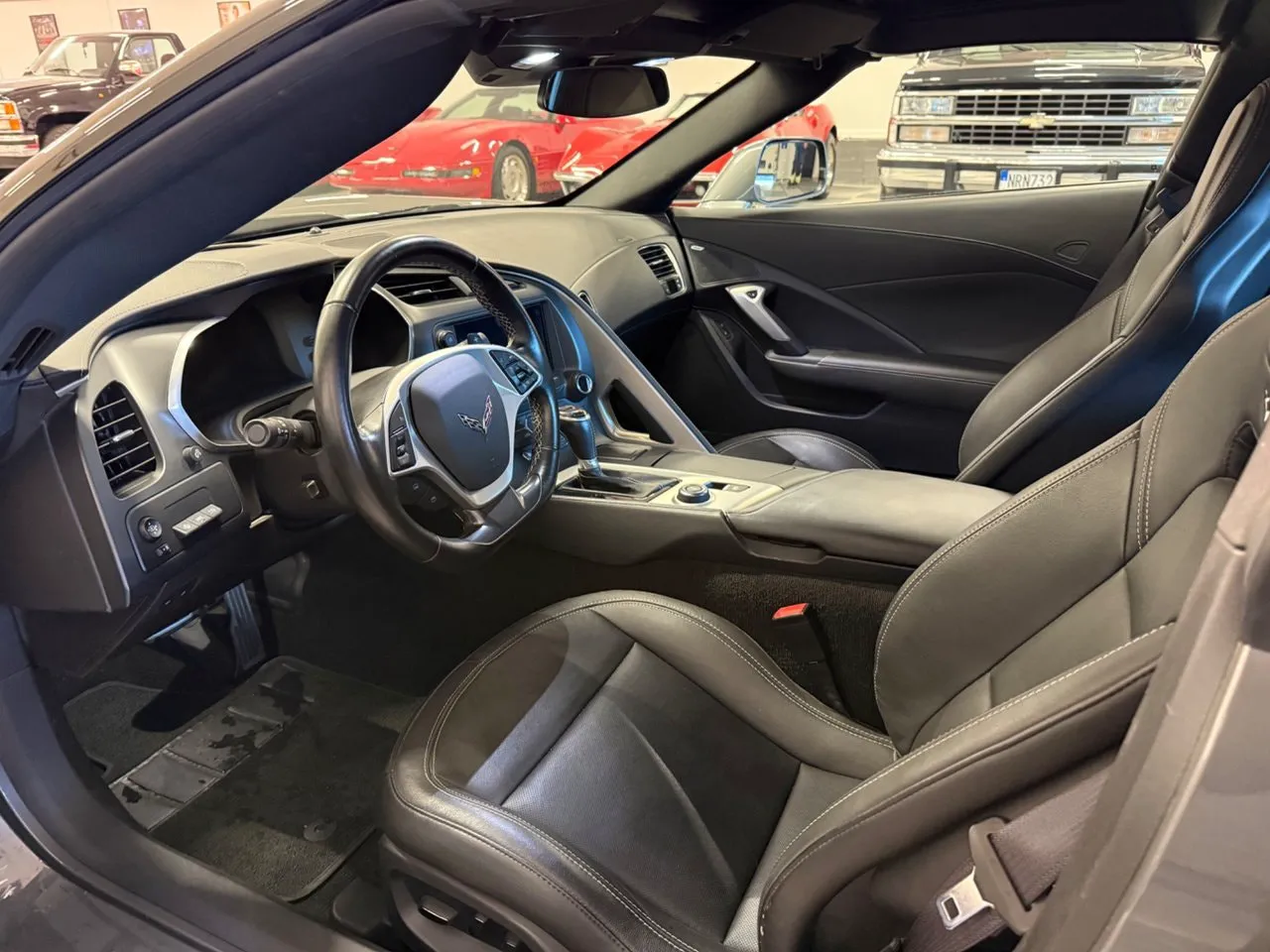 Vehicle image 25