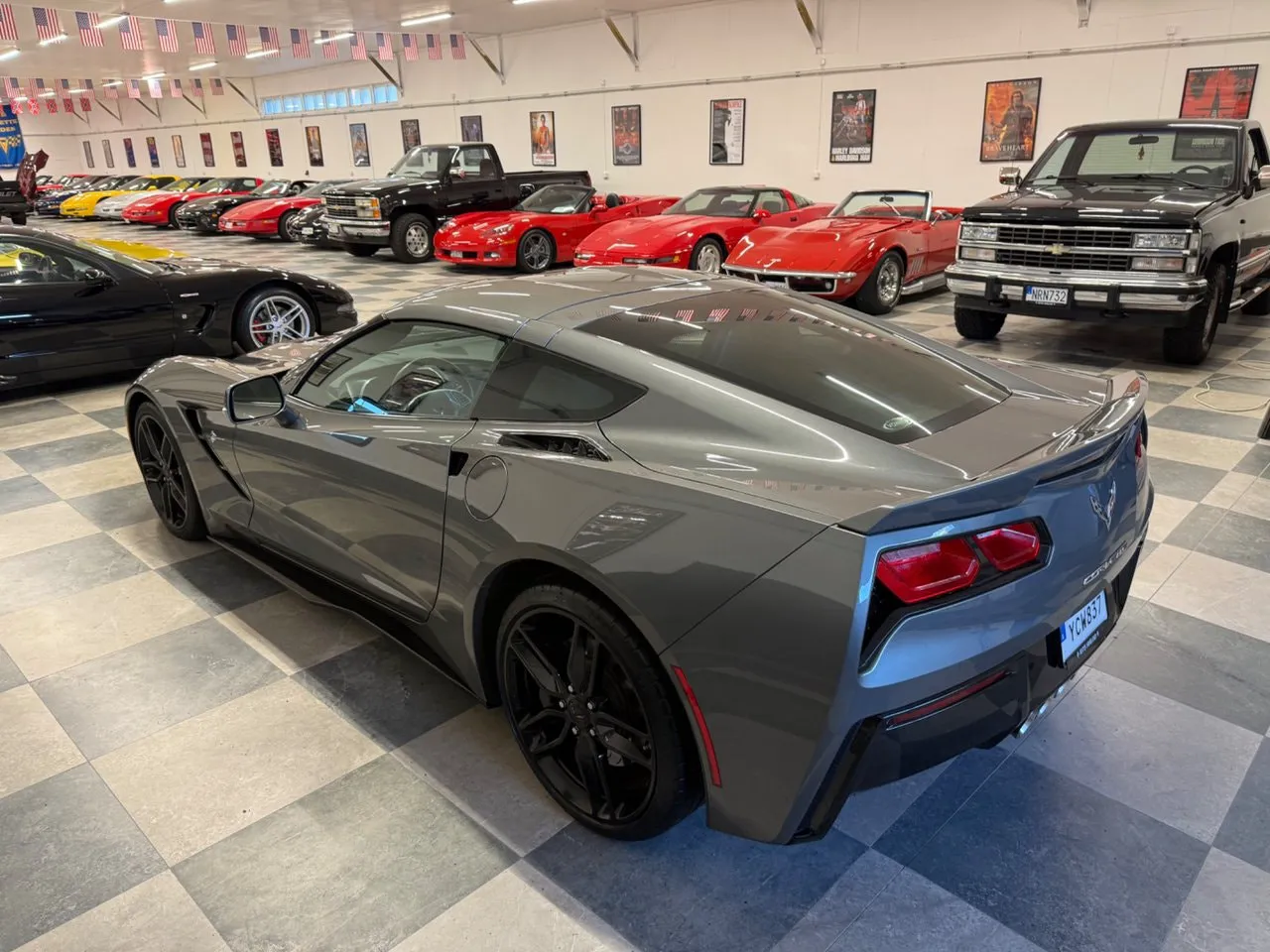 Vehicle image 7
