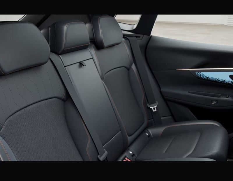 Lynk & Co 08 bild 8