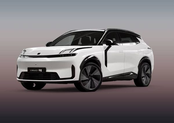 Lynk & Co 08 Plug-In Hybrid | i LAGER | El räckvidd 200 km - 2026