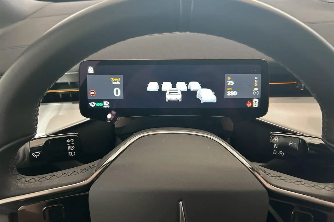 Vehicle image 31