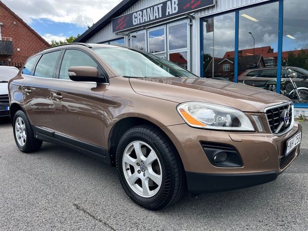 Volvo XC60 2.4D AUT Momentum Skinn Drag - 2010