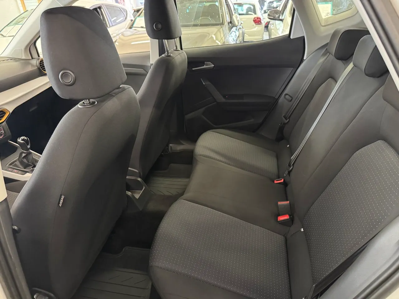 Vehicle image 16