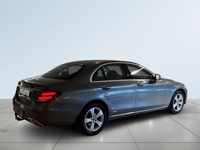 Mercedes E220 bild 6