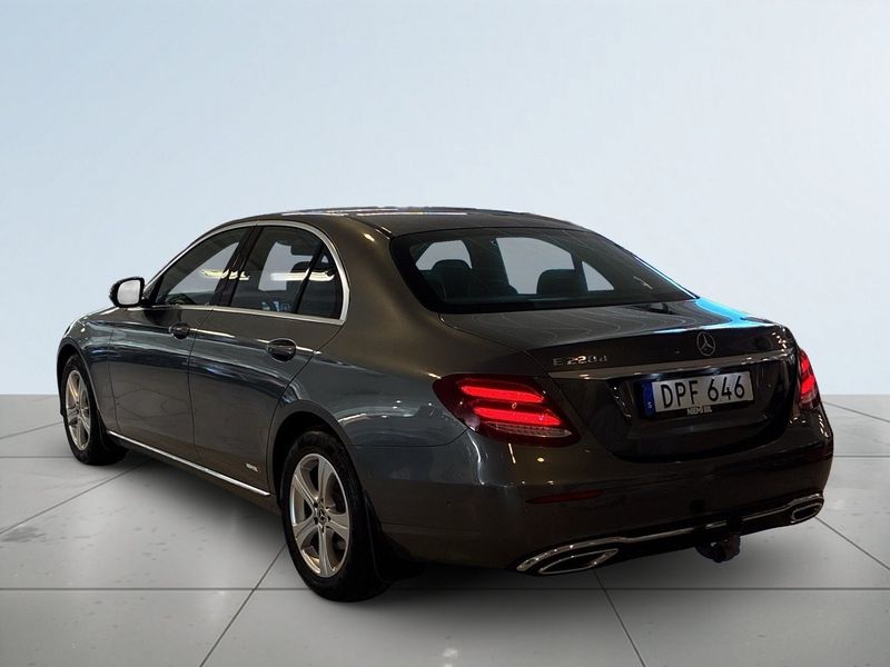 Mercedes E220 bild 5