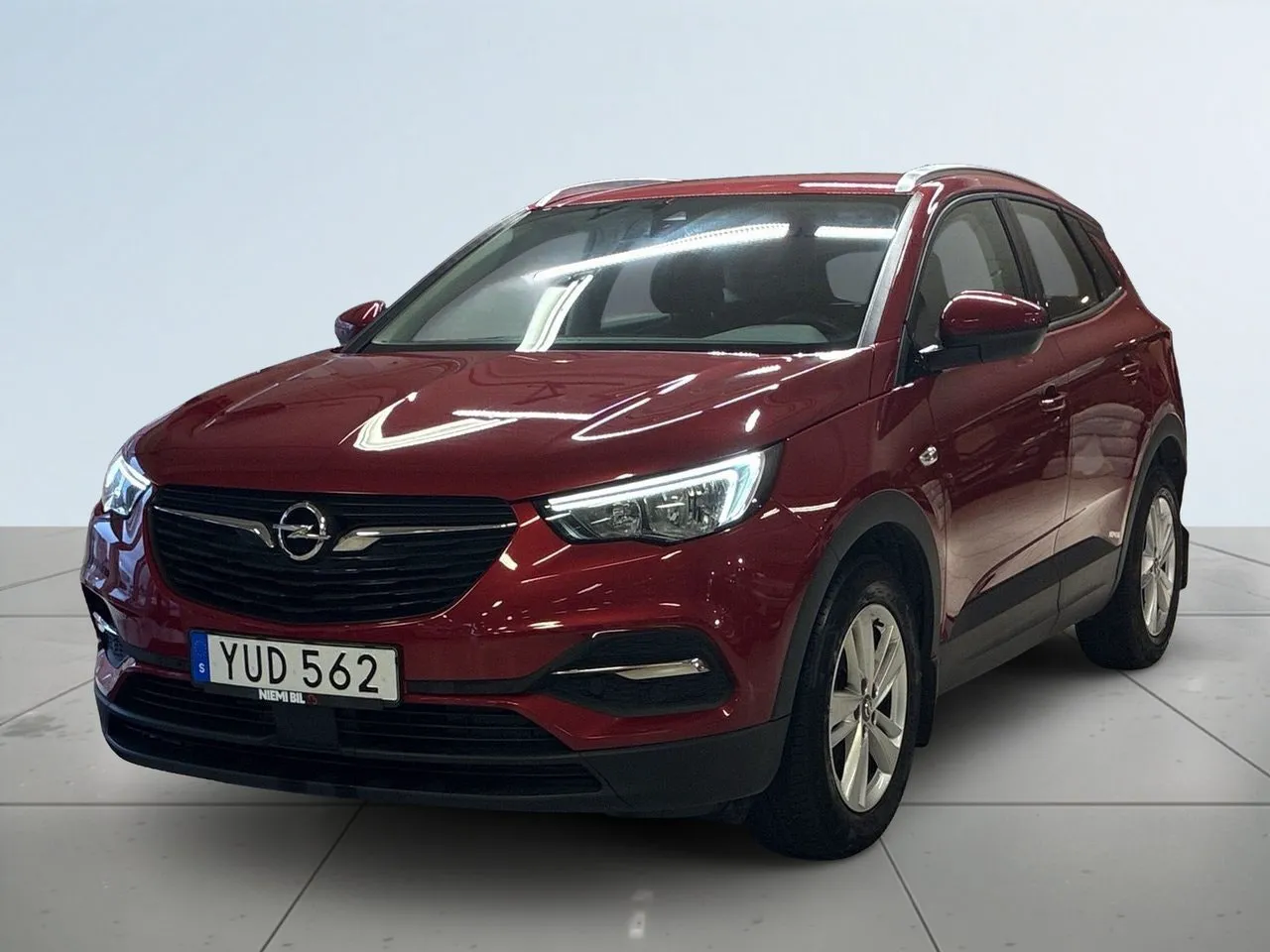 Vehicle image 15