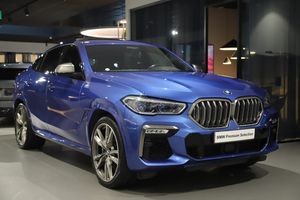 BMW X6 M bild 1