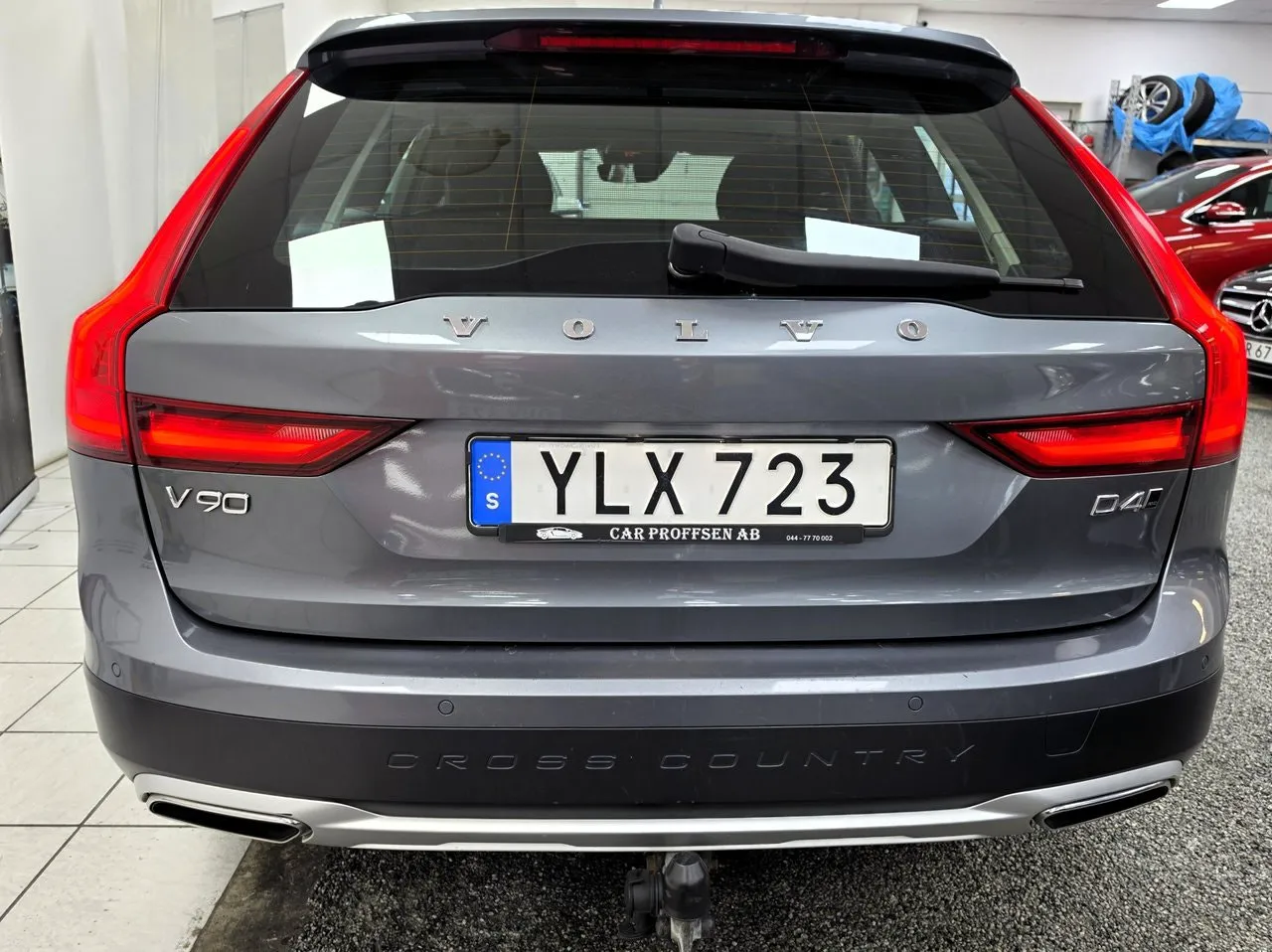 Vehicle image 17