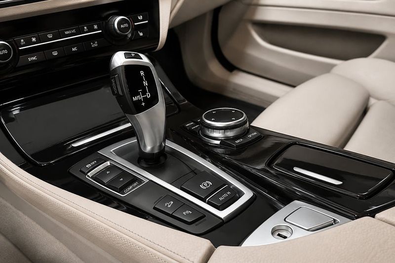 BMW 520 bild 13