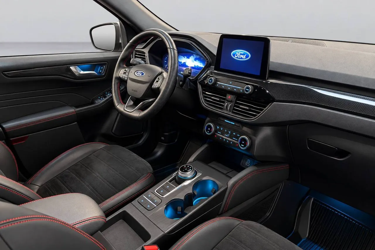 Vehicle image 14