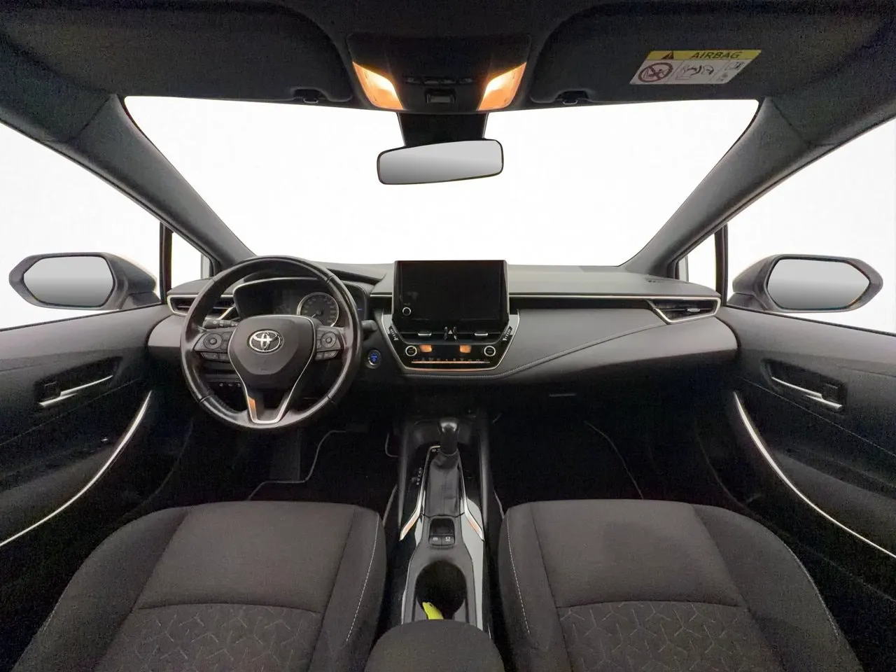 Vehicle image 16