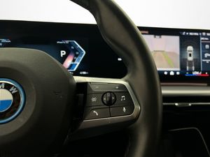 BMW iX1 bild 17