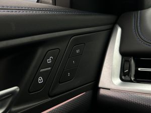 BMW iX1 bild 13