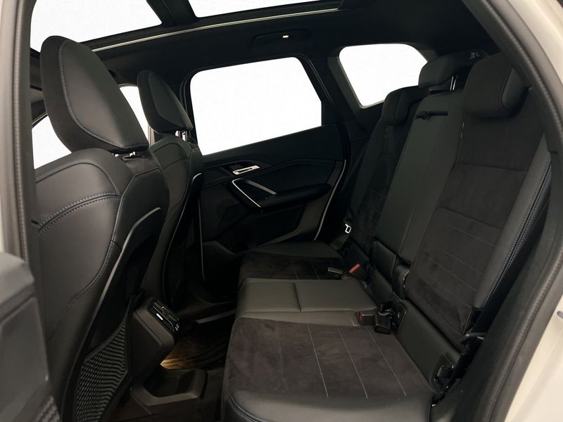 BMW iX1 bild 29