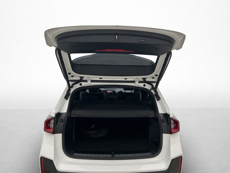 BMW iX1 bild 30
