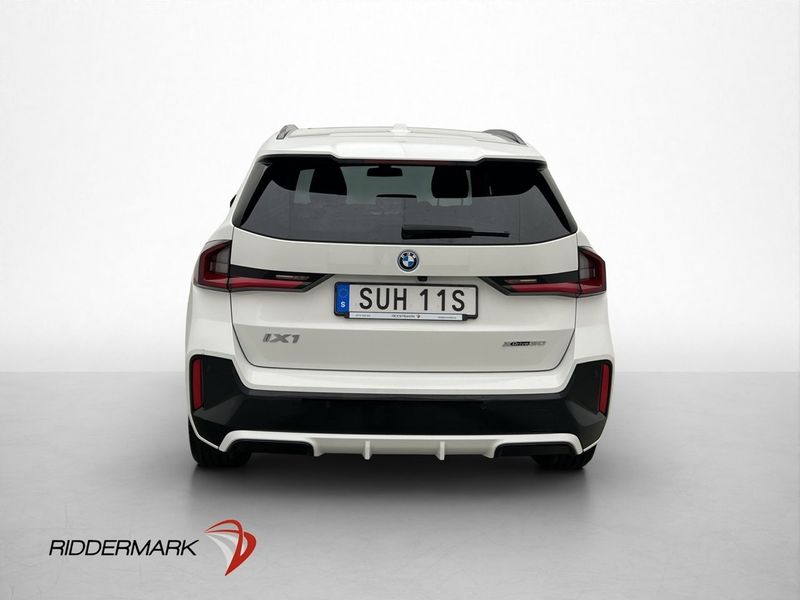 BMW iX1 bild 8