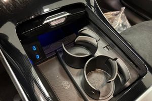 Mercedes EQE350+ bild 12