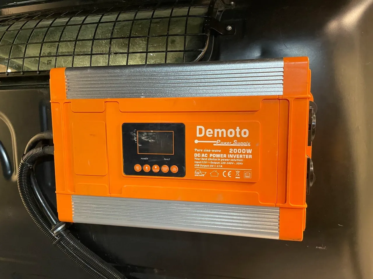 Vehicle image 6