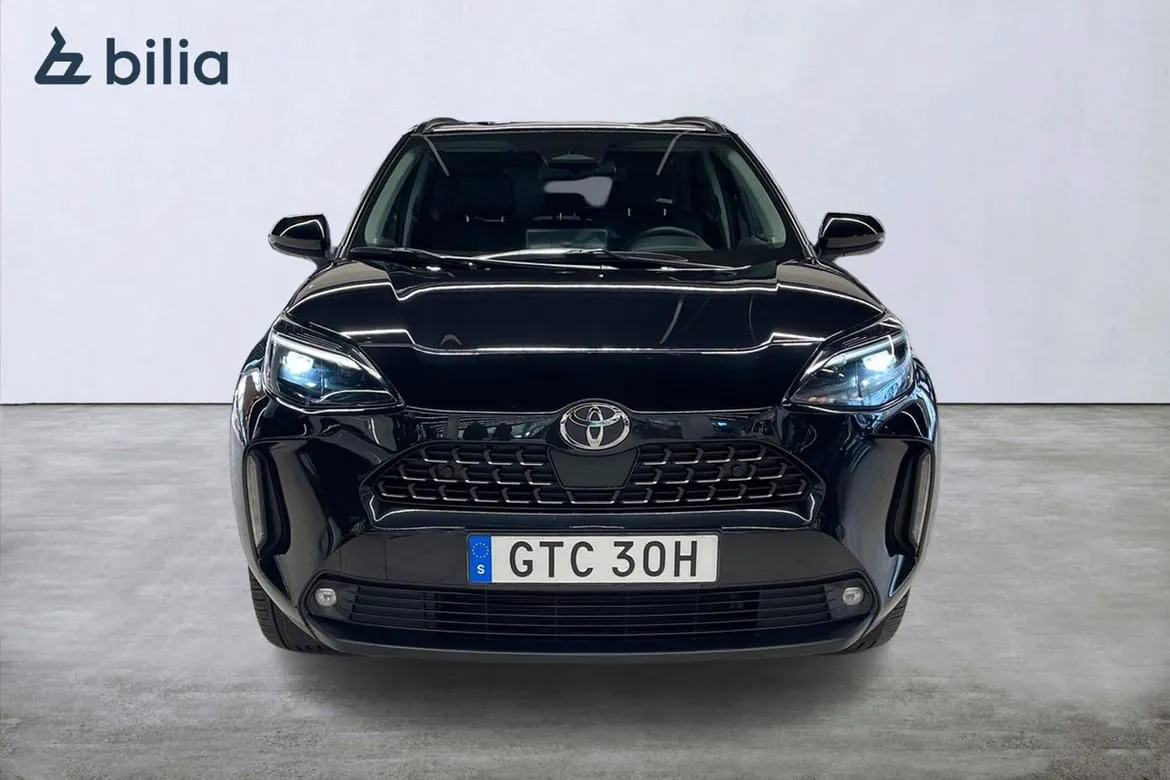 Vehicle image 10
