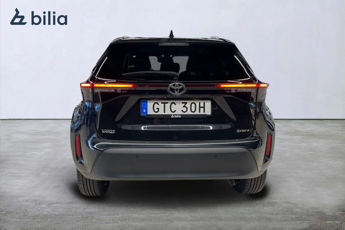Vehicle image 8