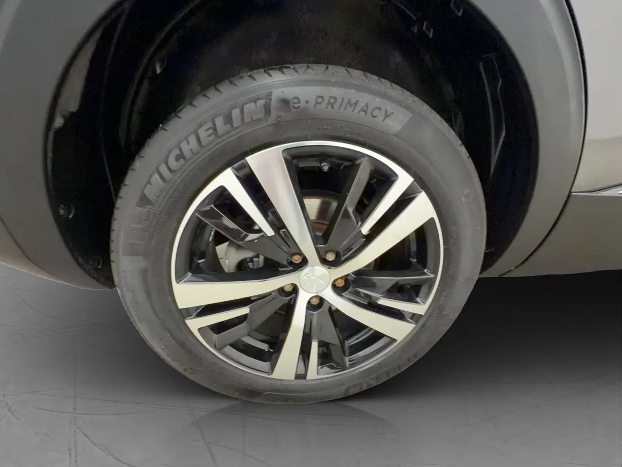 Vehicle image 36