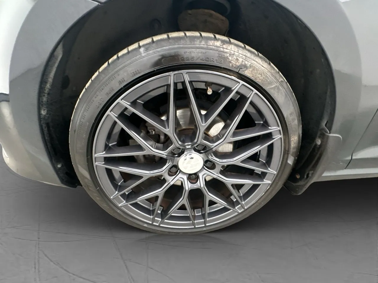 Vehicle image 24