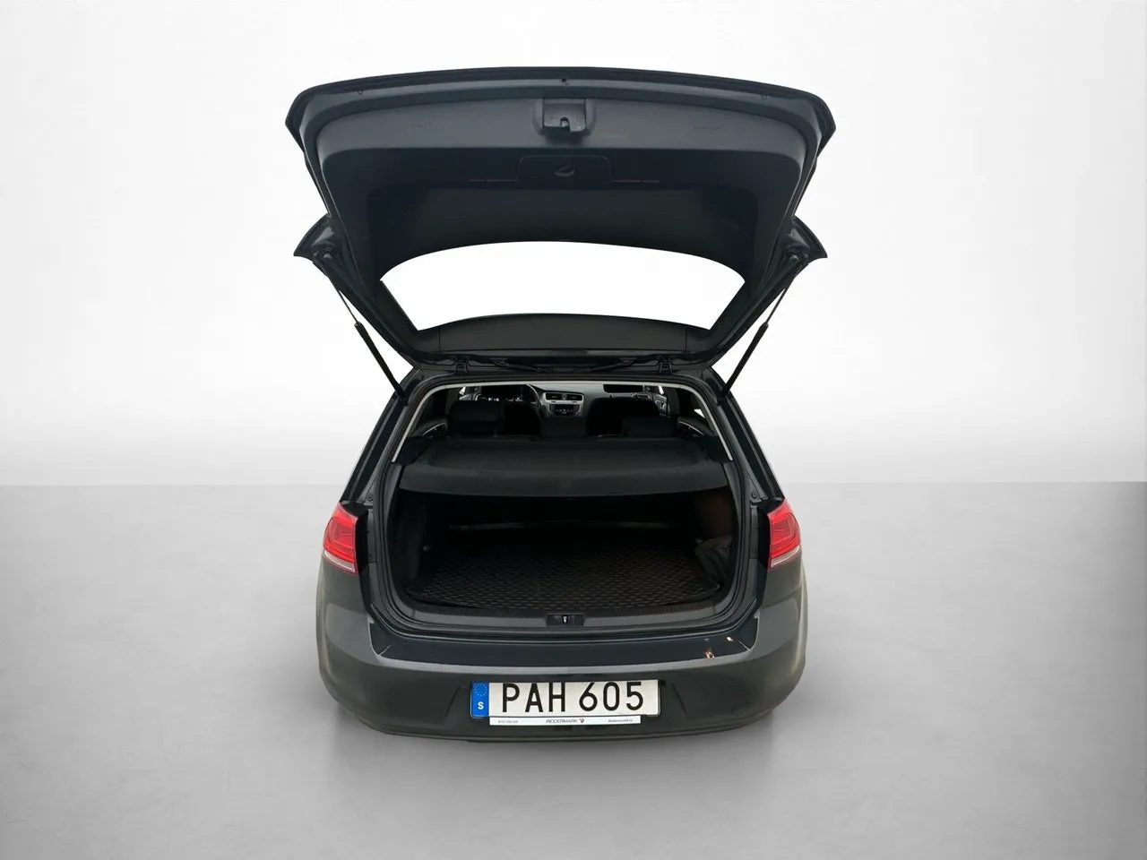 Vehicle image 23