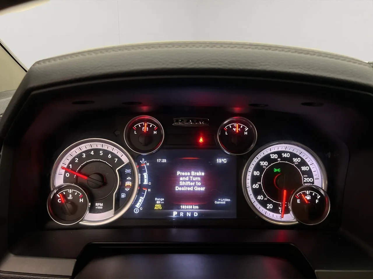 Vehicle image 22