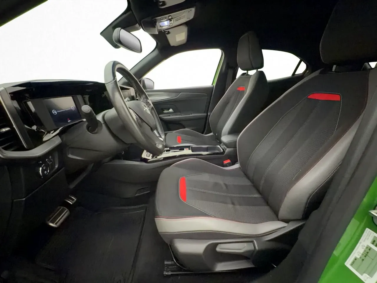 Vehicle image 13