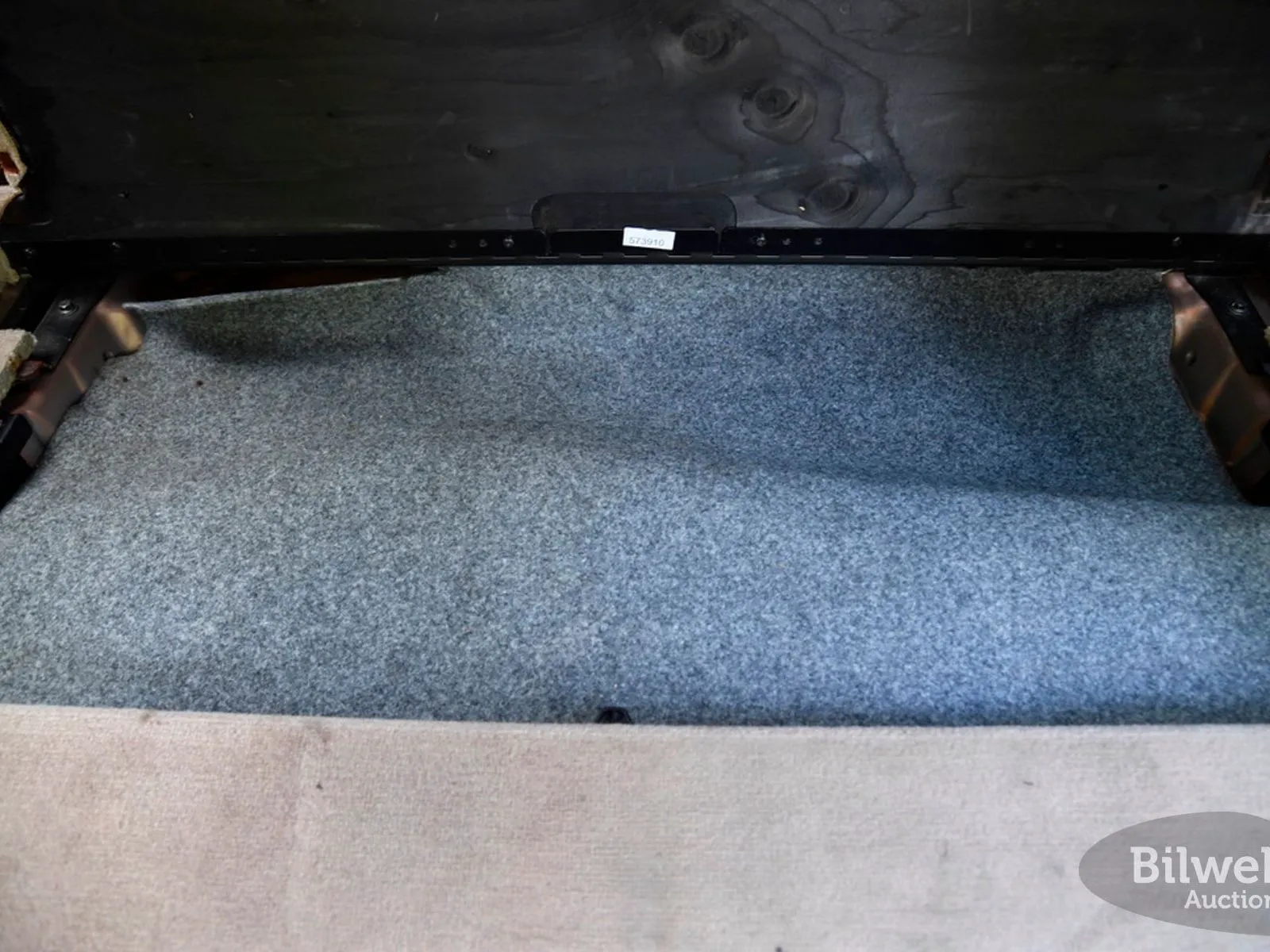 Vehicle image 39