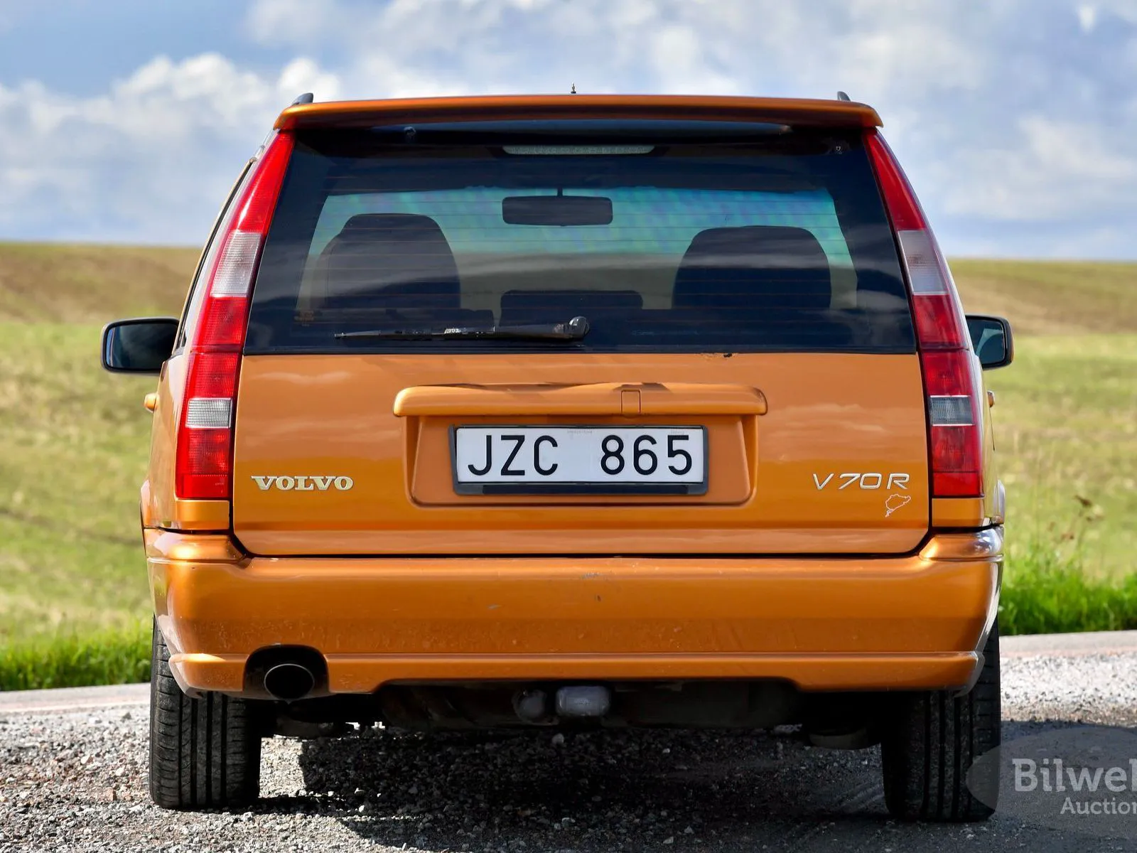 Vehicle image 8