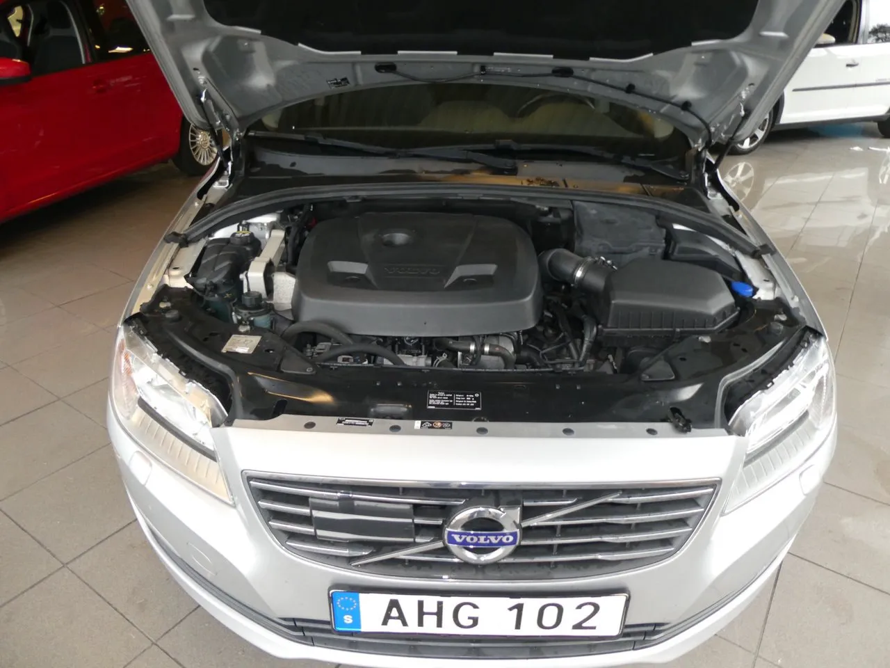 Vehicle image 6