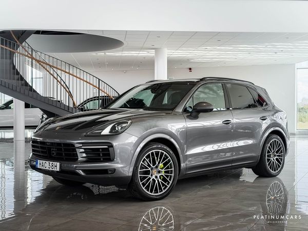 Porsche Cayenne E-Hybrid TipTronic S 462hk / Sv.såld / HUD / BOSE - 2020
