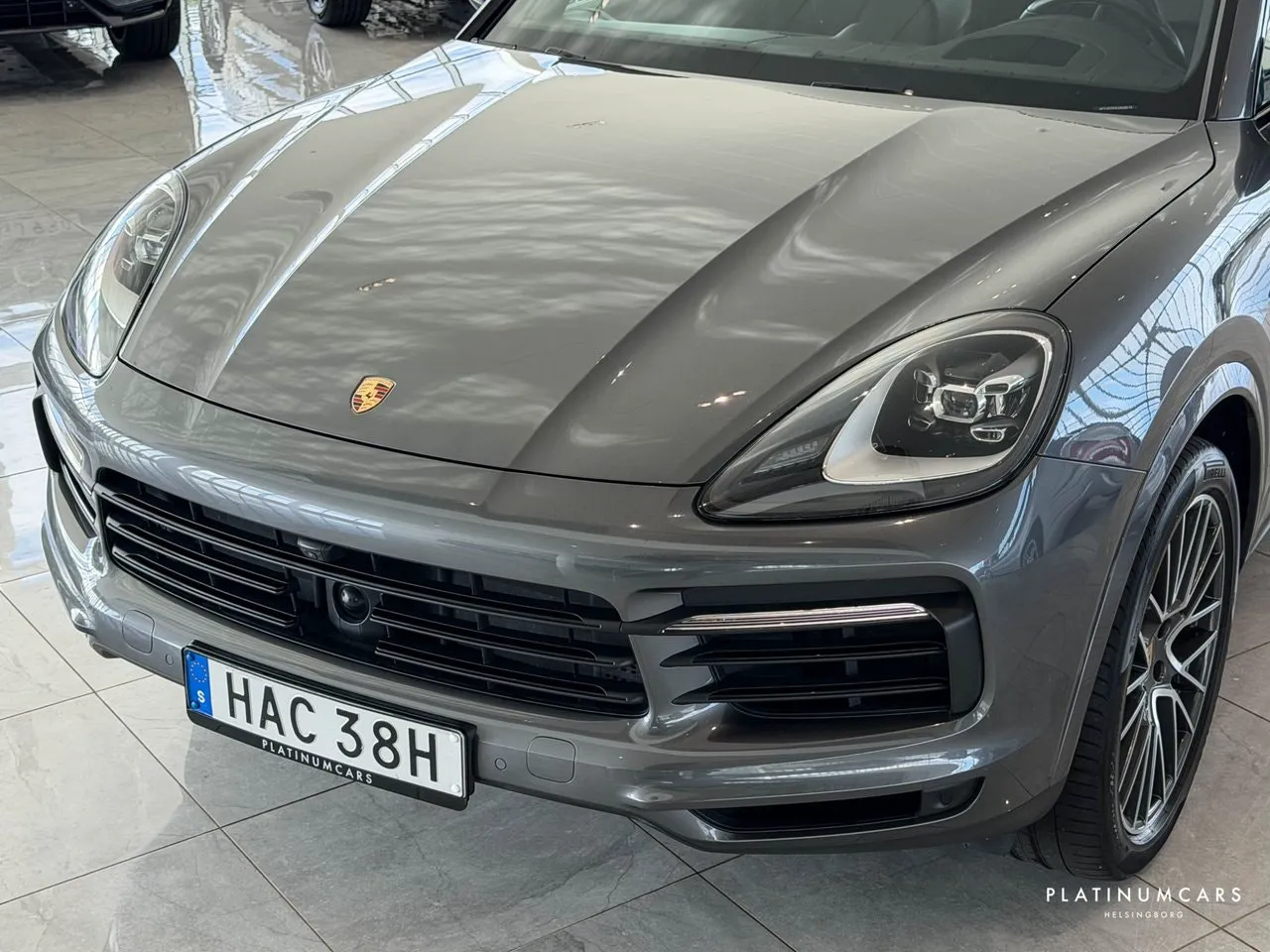 Vehicle image 21