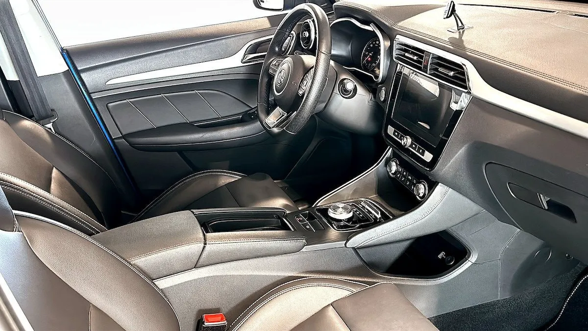 Vehicle image 2