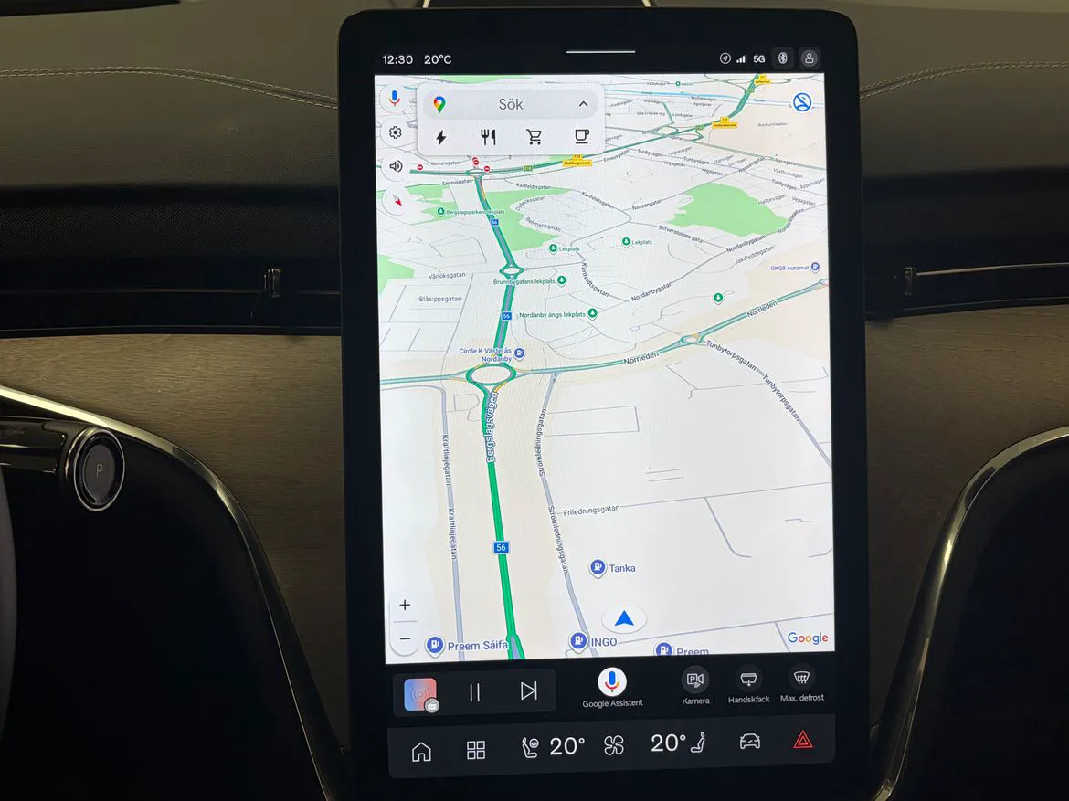 Vehicle image 11